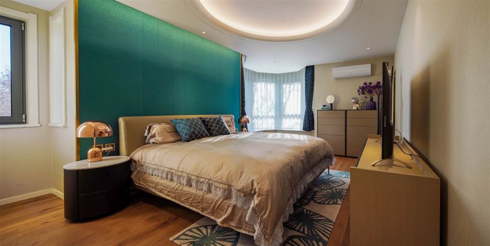 佛山市雅居乐·江畔明珠轻奢风格四居室装修案例